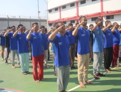 300 Narapidana Lapas Cikarang Dibina dengan Latihan Baris Berbaris