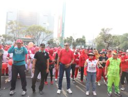 Para Cabor Ramaikan Pawai HAORNAS Ke 40 di CFD Kota Bekasi