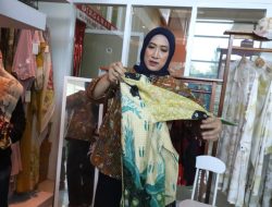 Yolla Kusuma, Istri PJ Wali Kota Bekasi Kunjungi Galeri Dekranasda, Ajak Masyarakat Cintai Produk Lokal