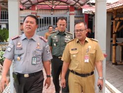 Silaturahmi ke Lapas Bulak Kapal, Pj. Wali Kota Bekasi Kagum Akan Hasil Karya Seni Para Warga Binaan