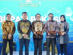Pj Bupati Bekasi Dapatkan Penghargaan Anugerah Philothra 2023, Menyandang Predikat Pembina Terbaik Wajib Pajak