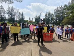 Galian C Buat Resah,LAMI dan Warga Muktiwari Demo Pemda Pinta Tutup