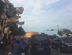 Simpang SGC kerap Macet APBD kab Bekasi Untuk Bayar Petugas Pembantu Pengatur Lalin Mubazir