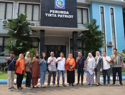Bagian Humas Setda Monitoring dan Evaluasi Penerapan UU KIP pada Bapelitbangda danPerumda Tirta Patriot