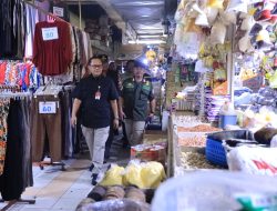 Sidak Pasar Jelang Idul Adha, Pj. Wali Kota Bekasi: “Harga Pangan Pokok Stabil dan Ketersediaan Aman”