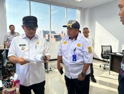 Pj Wali Kota Bekasi Sidak Pengujian Dishub, Menekankan Tidak adanya Pungli