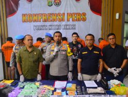 Satnarkoba Polres Metro Bekasi Ungkap Narkoba, Amankan 8 Pelaku dan Selamatkan 36.152 jiwa