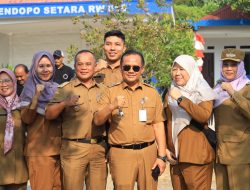 Pj. Wali Kota Bekasi Cek Lokasi Pembangunan Fasilitas Lapangan Serbaguna untuk Warga