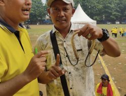 Puluahan Pedagang Asongan Raup Rezeki di Perayaan HUT Golkar Kab Bekasi