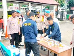 Sidak propam polres Metro Bekasi,Cek kelengkapan anggota Polsek Kedung Waringin