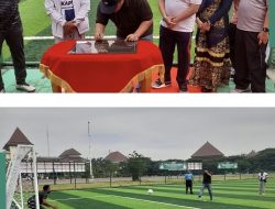 Pj Bupati Bekasi Resmikan Lapangan Mini Soccer Swatantra Wibawa Mukti