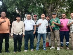 Jelang Ramadhan Tim Sepak Bola BJS Oldstar Sukadanau Berikan Santunan