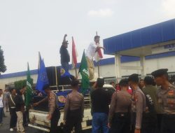 Penerimaan Tenaga Kerja Jadi Ajang Bisnis, Warga Desa Cibuntu Demo Perusahaan