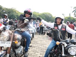 Pasang Bendera Hingga Motoran Bareng Club Motor Bekasi, Mas Wali Dan Bang Wawali Tampil Kompak Sambut HUT RI Ke 80