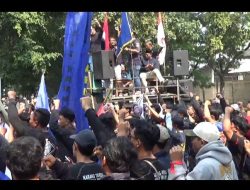 Banyaknya Pengangguran di Bekasi Massa Karang Taruna Long March Tuntut Pekerjaan