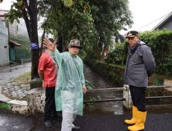 Tinjau Perumahan Chandra Jatirahayu, Wali Kota Bekasi Fokuskan Pembangunan dan Peninggian Jembatan