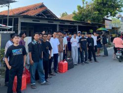 Wujudkan Kepedulian, Calon Anggota BPD Bachtiar Syafrudin Bersama Viking Rawakuda Gelar Aksi Bagi Takjil