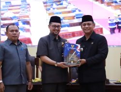 Plt Bupati Bekasi Dukung Pembentukan Raperda Perlindungan Guru