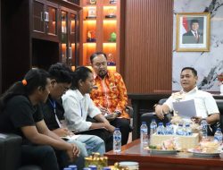 Plt Bupati Bekasi Respons Tuntutan Mahasiswa