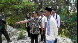 Kunjungi Bojongmangu, Plt Bupati Bekasi Pinta Percepat Perbaikan Jalan dan Fasilitas Pendidikan