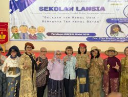Isti Walikota Bekasi Jadi Narasumber Sekolah Lansia Kelas Gabungan, Bahas Pentingnya Memahami Masa Tua