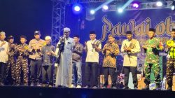 Doakan Ekonomi Indonesia Segera Bangkit,Ahmad bin Olim Bersama Ribuan Warga Lakukan Pawai Obor