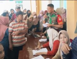 Memastikan Tertib Dan Aman, Babinsa Setia Mulya Melaksanakan Pendampingan Penyaluran Bantuan Pangan Pemerintah 2026
