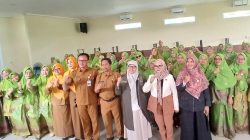 Kesbangpol Dorong Perempuan Melek Politik dan Berani Tampil di Ruang Publik