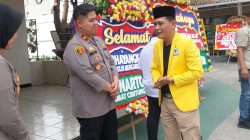Dukung Polsek Cikarang Barat Semakin Dekat dengan Masyarakat,Ahmad Bin Olim Beri Kejutan HUT Bhayangkara ke-80