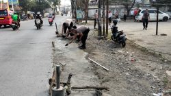 Polsek Serang Baru Cor Sisi Badan Jalan