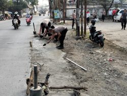 Polsek Serang Baru Cor Sisi Badan Jalan
