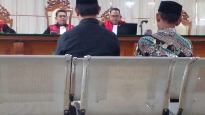 Sidang Pledoi Ade Kunang: Kuasa Hukum Sebut Jaksa Gagal Buktikan Unsur Suap
