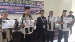 Panitia Pilkades Waringinjaya Plenokan 4 Orang Calon Kades Mendapatkan Nomor Urut