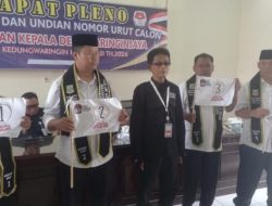 Panitia Pilkades Waringinjaya Plenokan 4 Orang Calon Kades Mendapatkan Nomor Urut