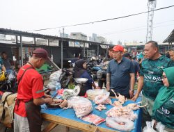 Wali Kota Bekasi Gerakkan ASN Belanja di Pasar Baru, Hidupkan Pasar Yang Telah Tertata