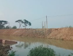 Mega Proyek Rp14,2 Miliar Kali Ciherang oleh CV Karya Intan Molor 21 Hari
